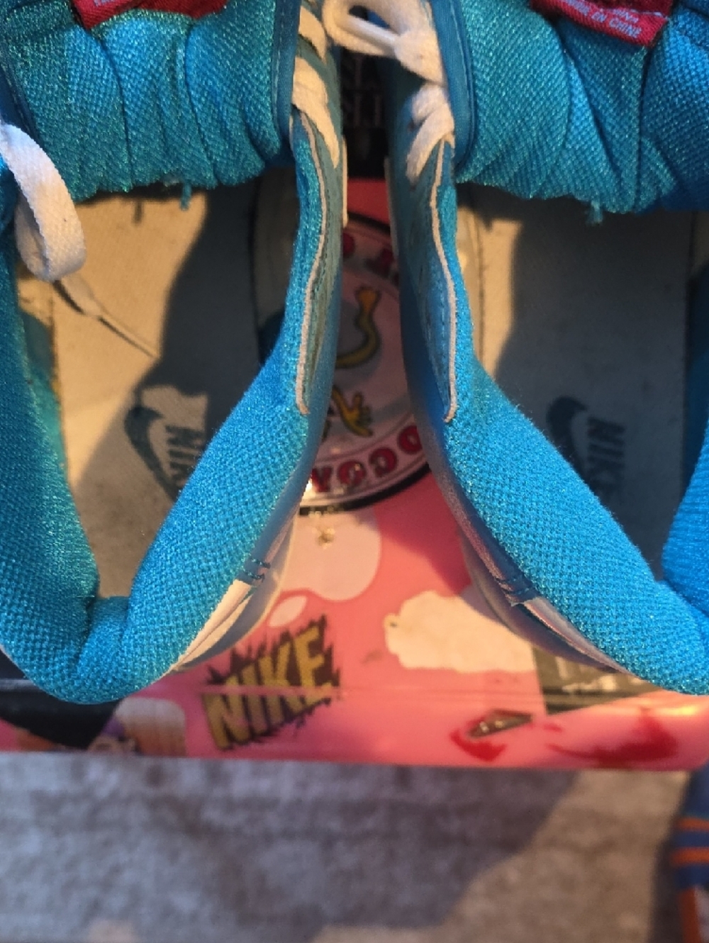 Nike Turquoise and White High-Top Sneakers - Picture 5 of 7